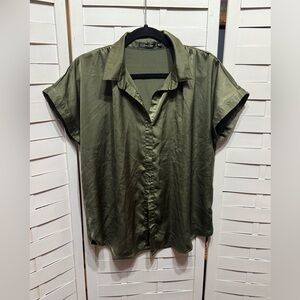 Doe & Rae Forest Green Casual Button Down Shirt